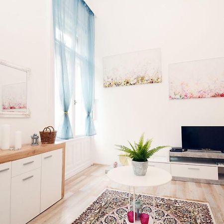 Lillybeth City Center Apartments Budapest Eksteriør bilde