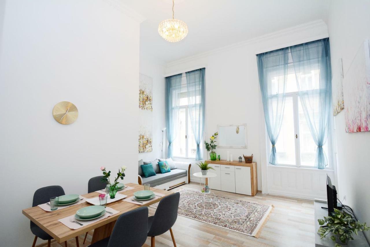 Lillybeth City Center Apartments Budapest Eksteriør bilde