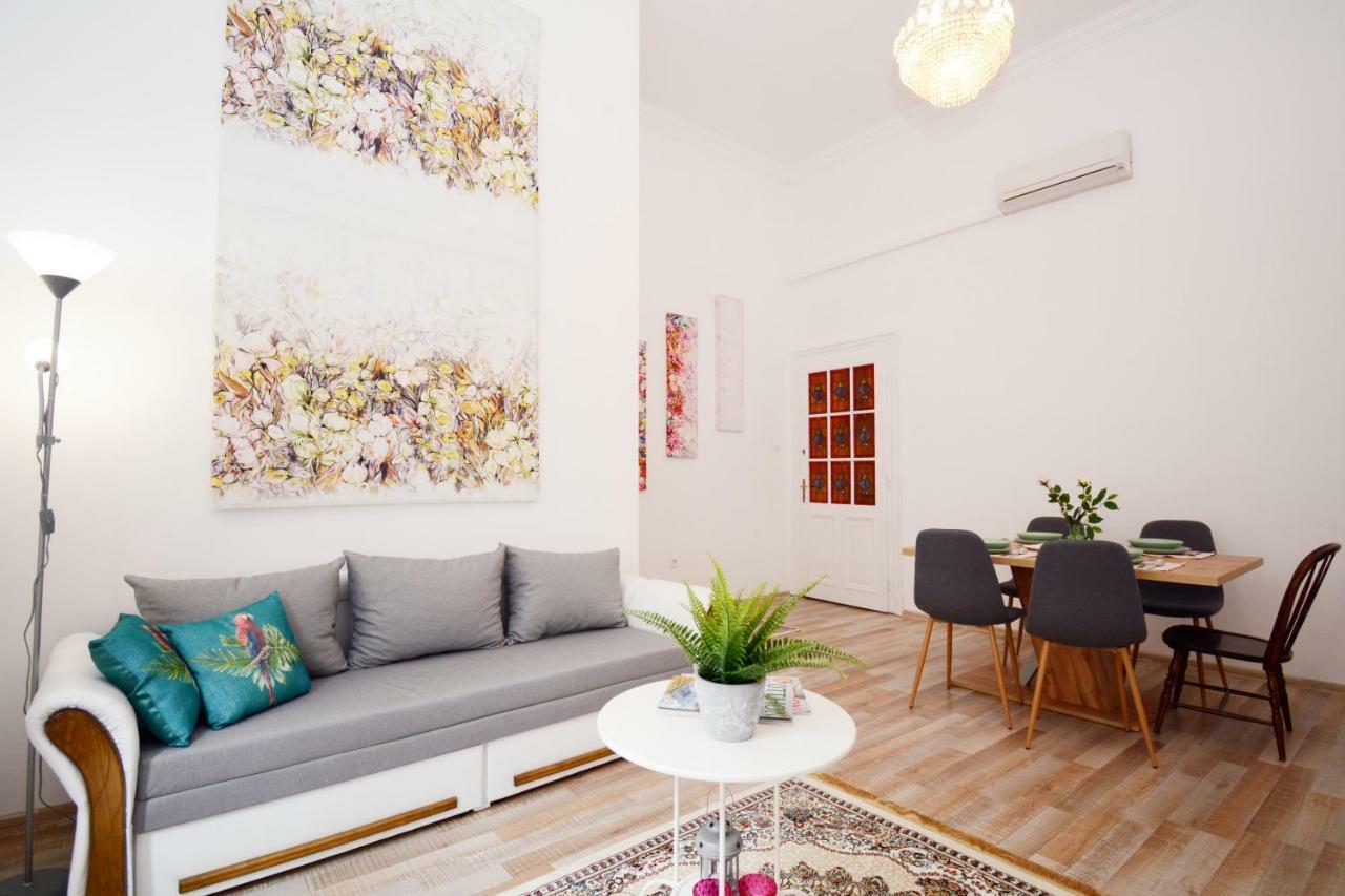 Lillybeth City Center Apartments Budapest Eksteriør bilde